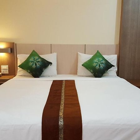 קון קאן Kaen Nakorn Hotel מראה חיצוני תמונה
